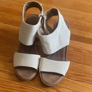 Toms Cream Textured Strap Wedge Sandals - Women